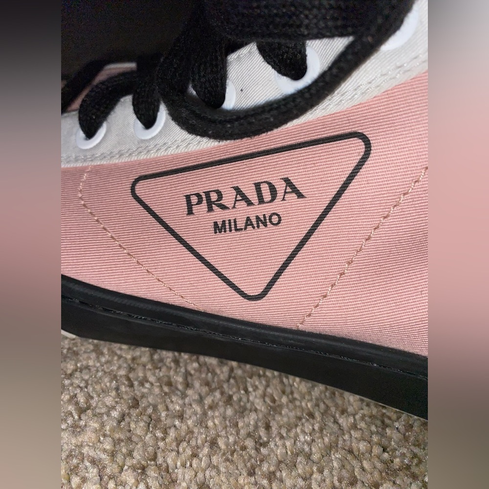 Prada gabardine pink high tops sneakers shoes
Size: Men's US 9 , pinkwhiteblack